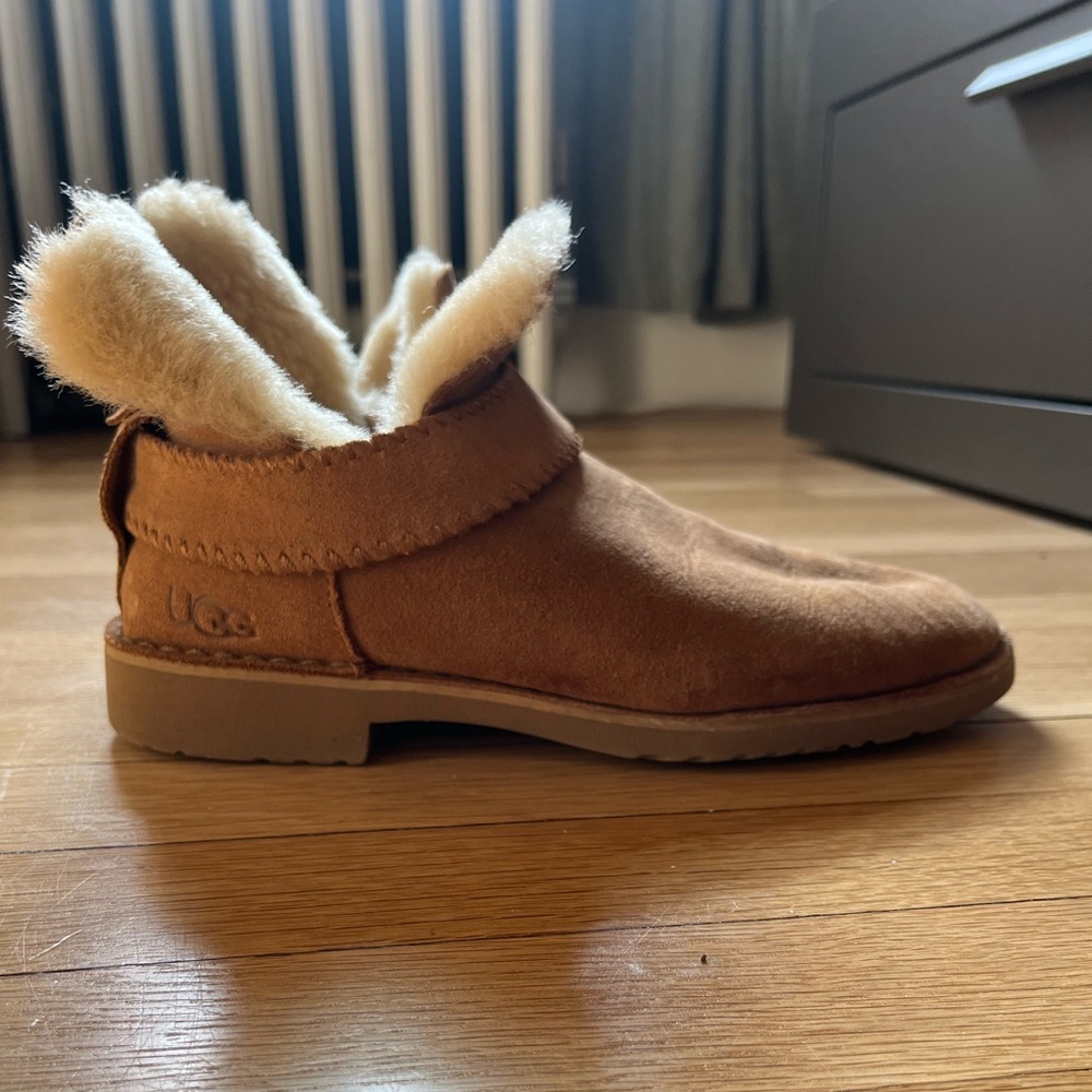 UGG Anke Boots